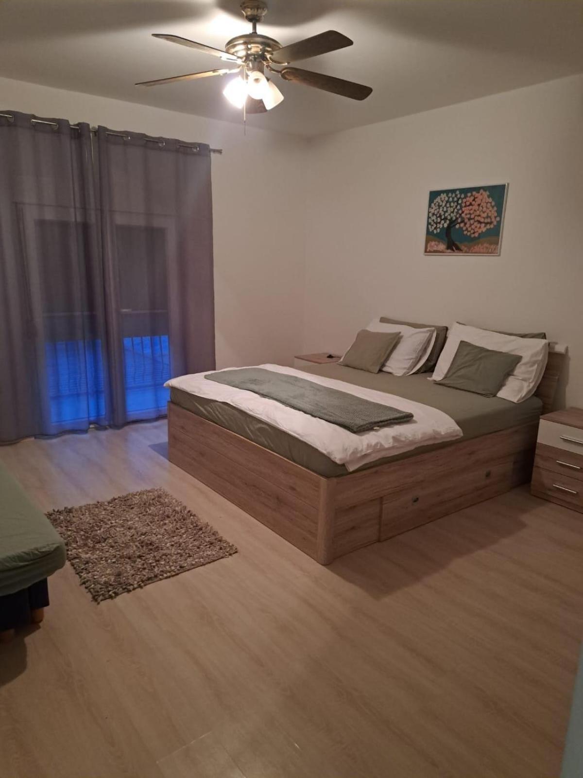 Apartments By The Sea Turanj, Biograd - 364 Dış mekan fotoğraf